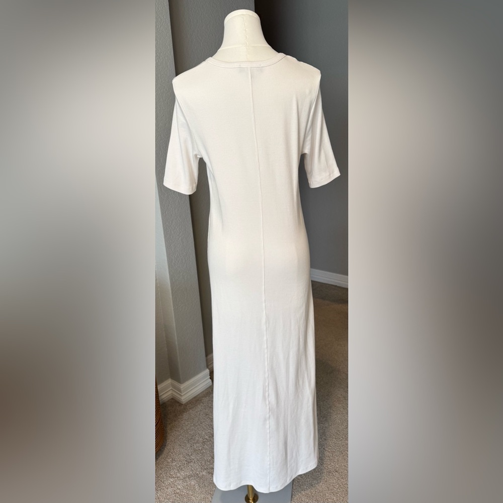 AYR The Moderne Dress Seashell Cream Color Ribbed T-Shirt Dress w/ Side Slit - Picture 11 of 15